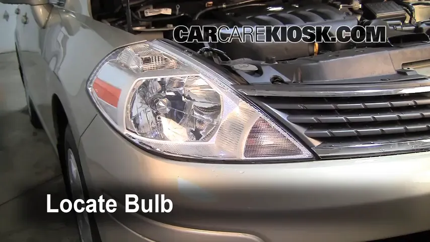 2008 Nissan Versa S 1.8L 4 Cyl. Sedan Lights Turn Signal - Front (replace bulb)